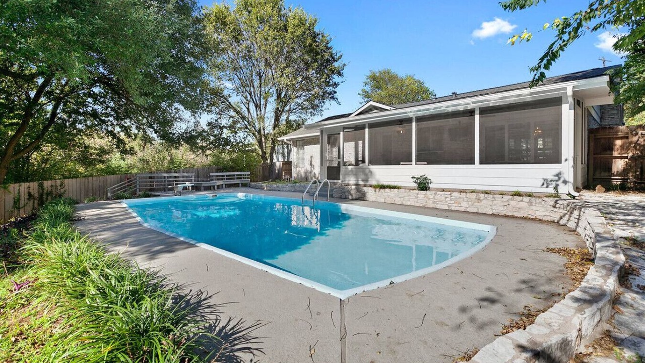 Photo of Outdoor in Greater South River City
