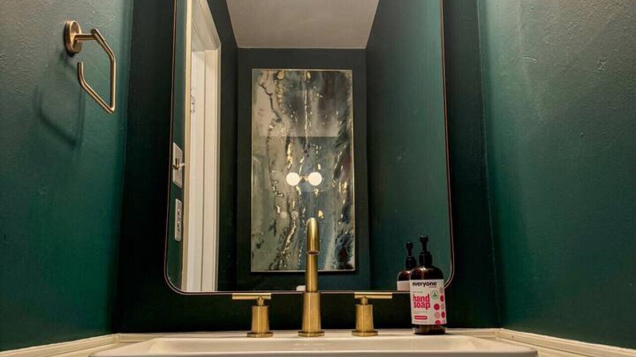 Photo of Bathroom in Greater South River City