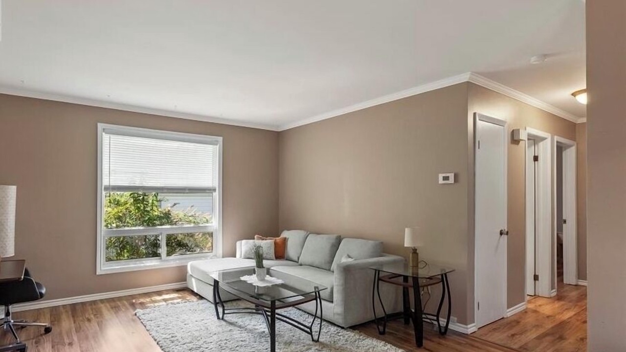 Photo of Livingroom in Chatham-Kent