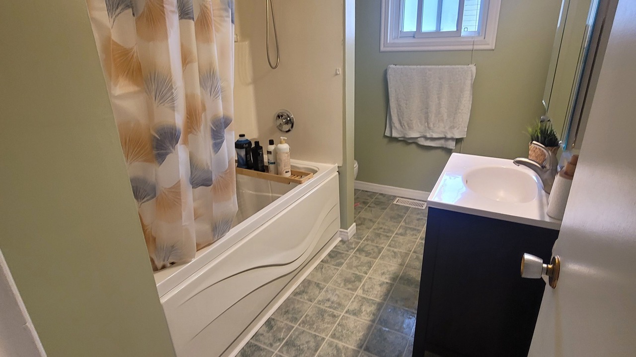 Photo of Bathroom in Chatham-Kent