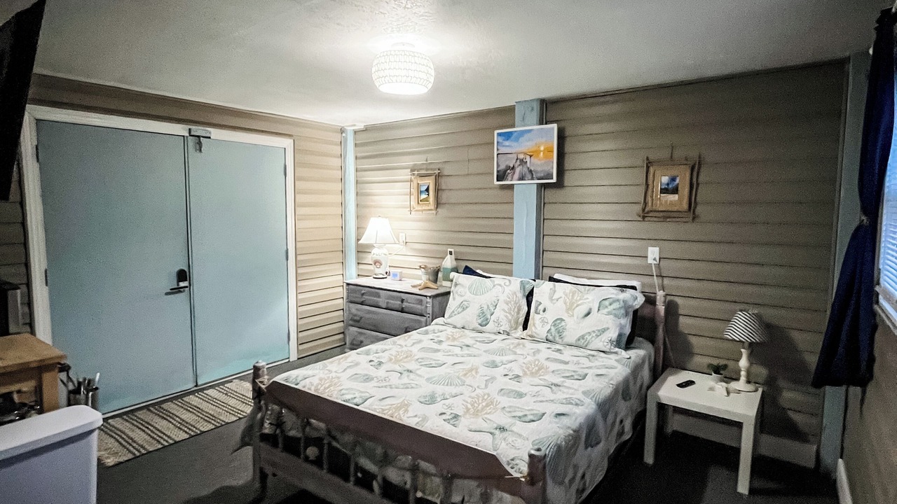 Photo of Bedroom in Colington Harbour