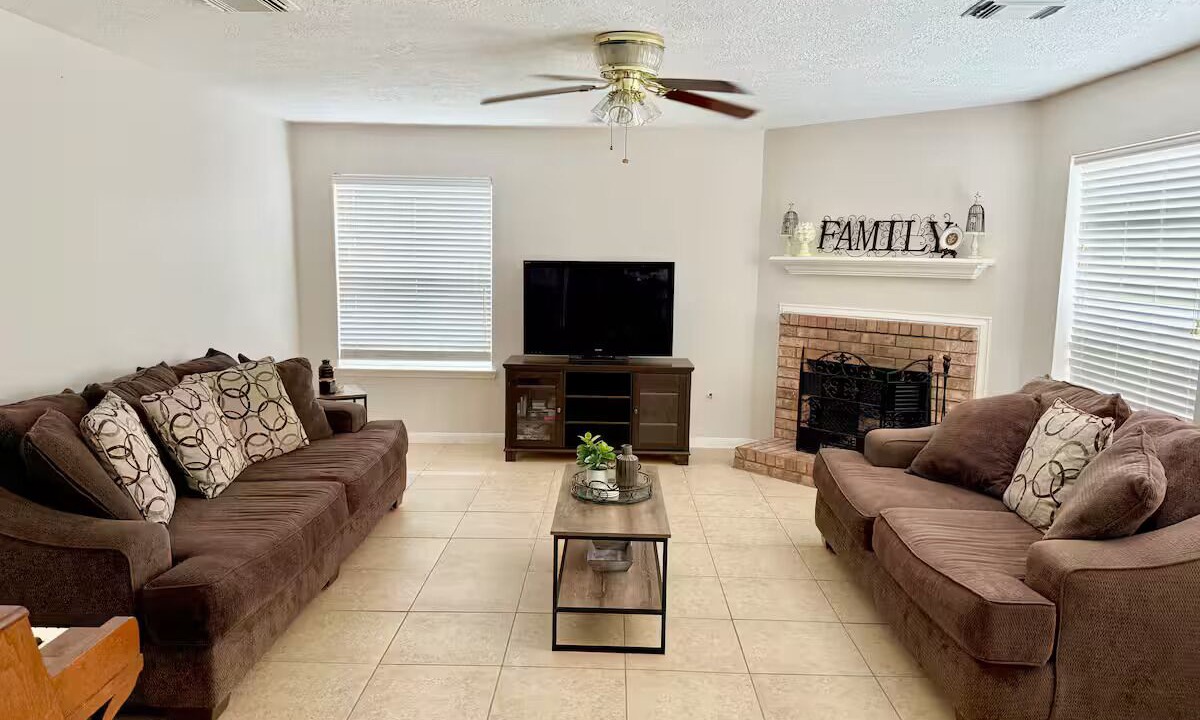 Photo of Livingroom in Atascocita