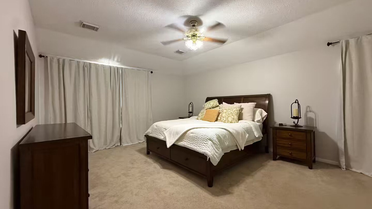 Photo of Bedroom in Atascocita