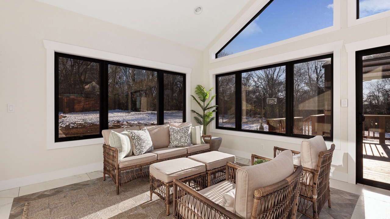 Photo of Livingroom in Bardstown