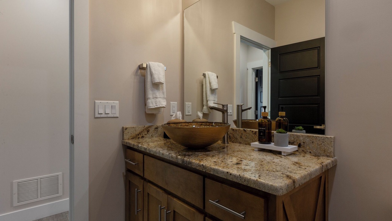 Photo of Bathroom in Bardstown