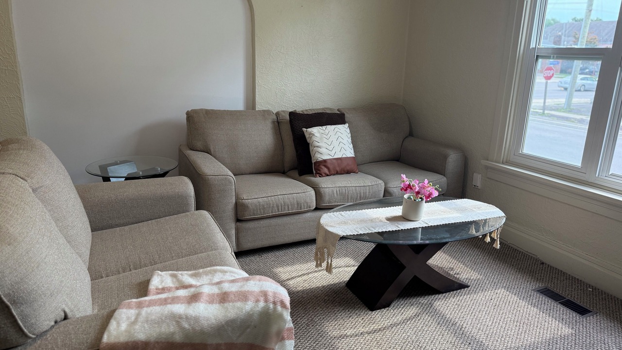 Photo of Livingroom in Chatham-Kent