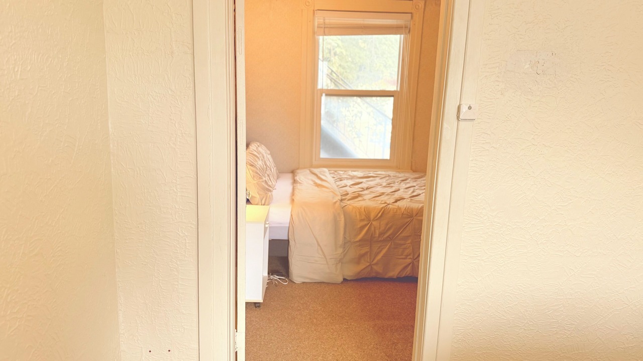 Photo of Bedroom in Chatham-Kent
