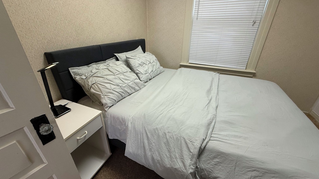 Photo of Bedroom in Chatham-Kent