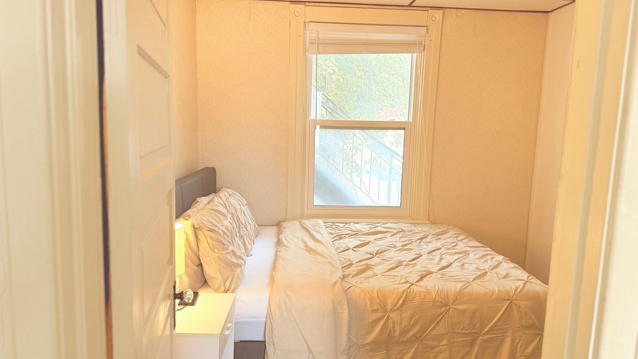 Photo of Bedroom in Chatham-Kent