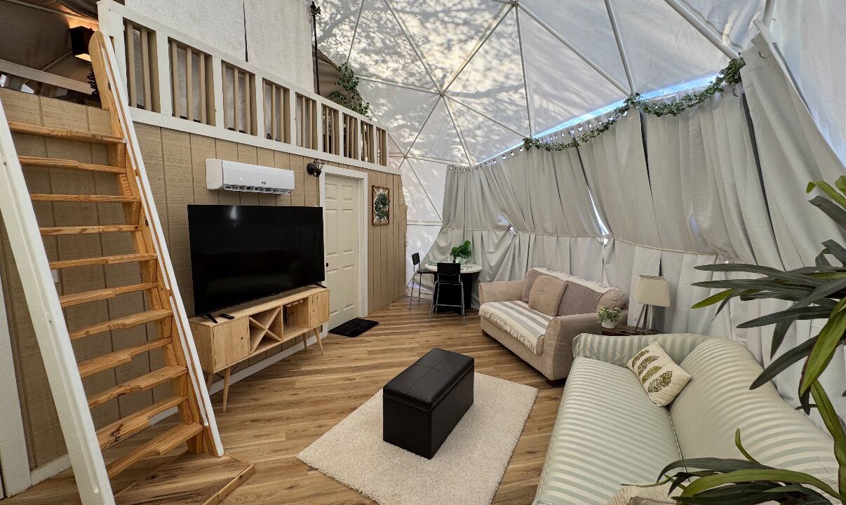 Photo of Livingroom in Cardinal Hills Estates