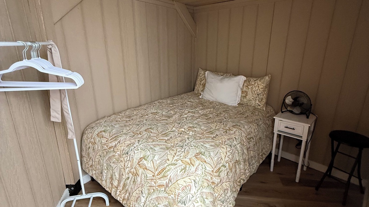 Photo of Bedroom in Cardinal Hills Estates