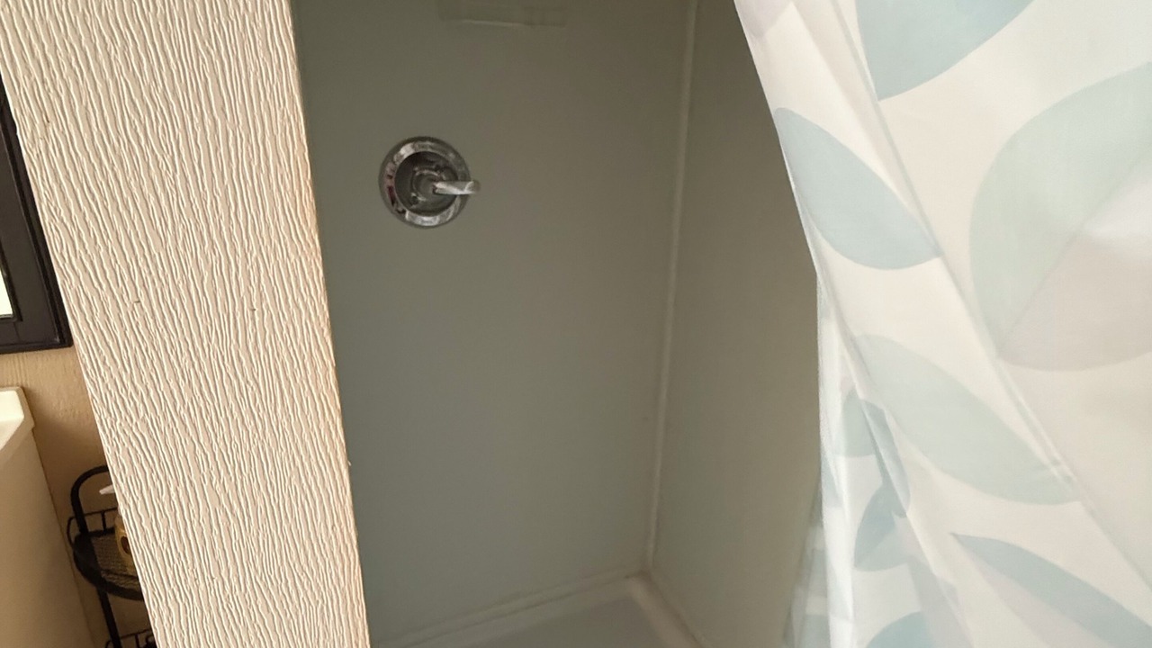 Photo of Bathroom in Cardinal Hills Estates