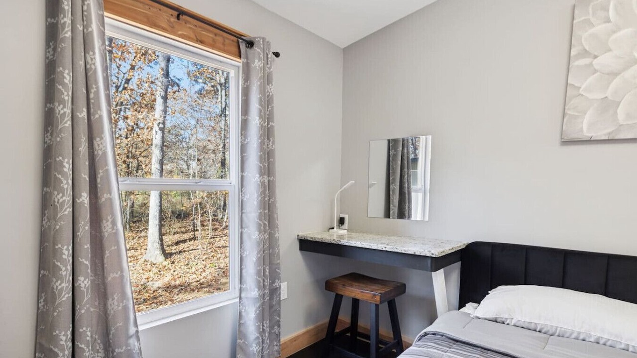 Photo of Bedroom in Lewis County
