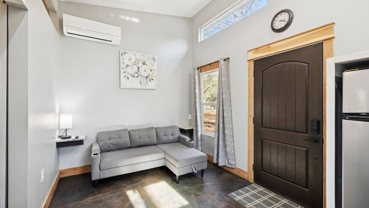 Photo of Livingroom in Lewis County