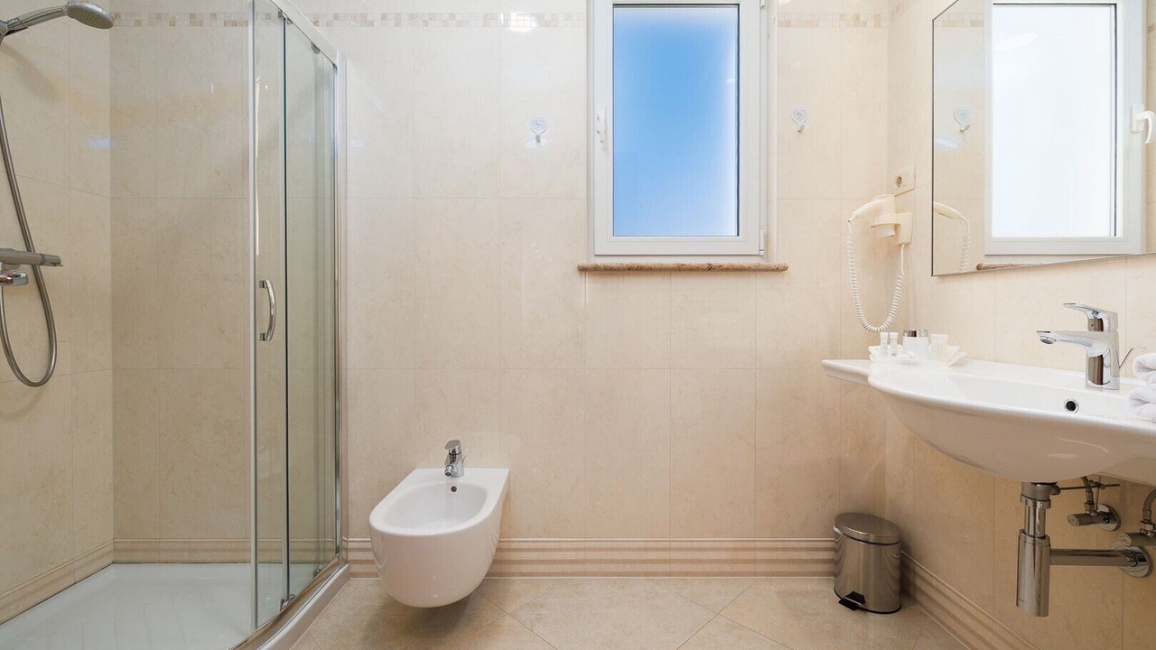 Photo of Bathroom in Vantacici