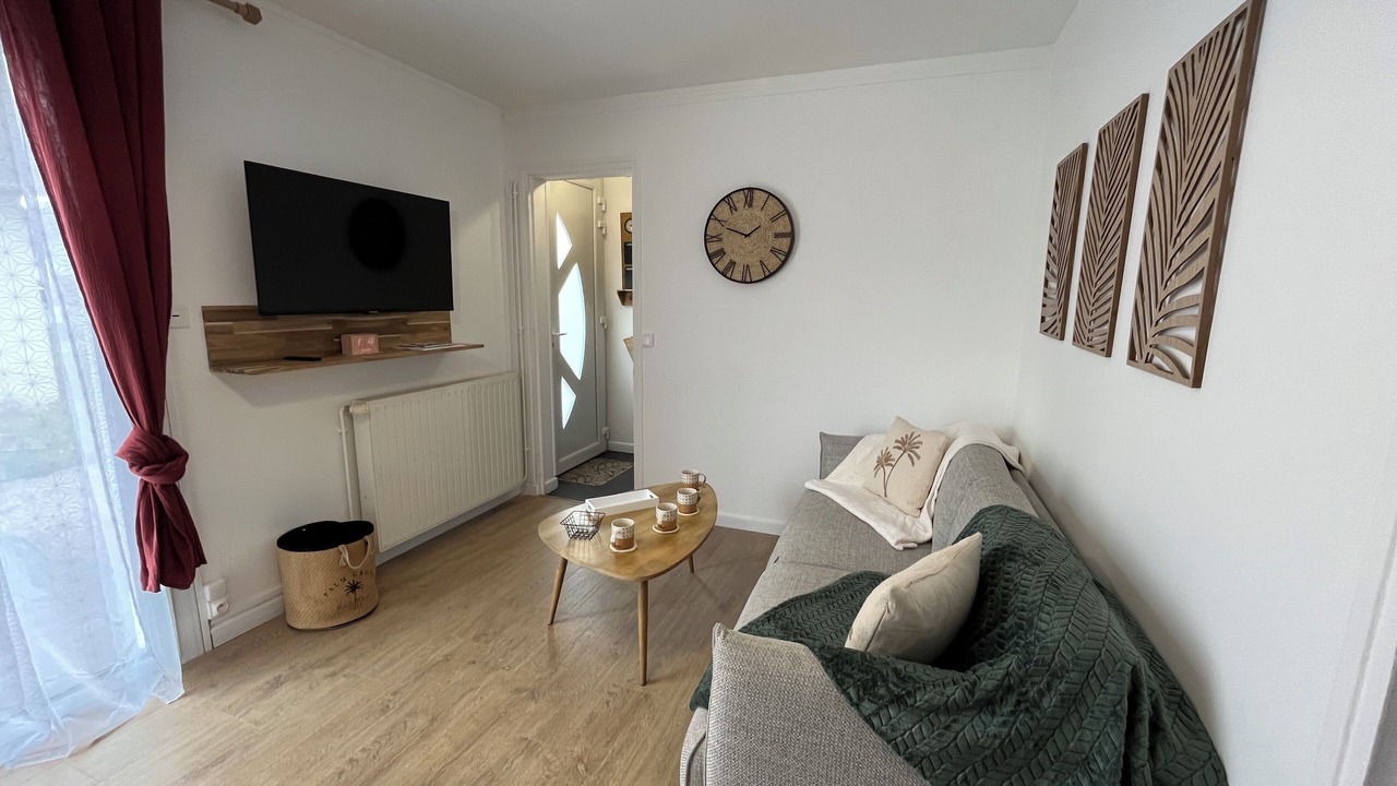 Photo of Livingroom in Le Home