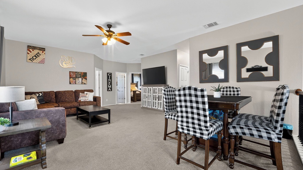 Photo of Livingroom in Cibolo