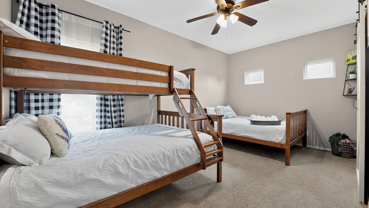 Photo of Bedroom in Cibolo
