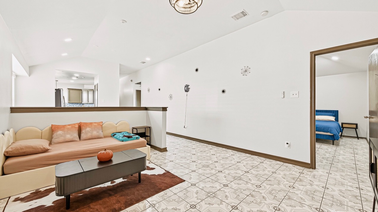 Photo of Bedroom in Clodine