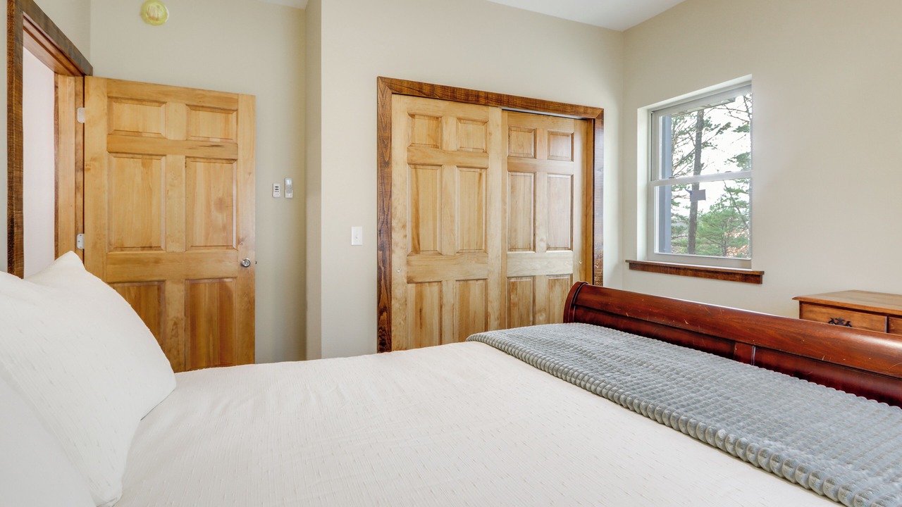 Photo of Bedroom in Eureka Springs