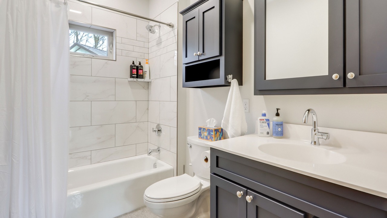 Photo of Bathroom in Eureka Springs
