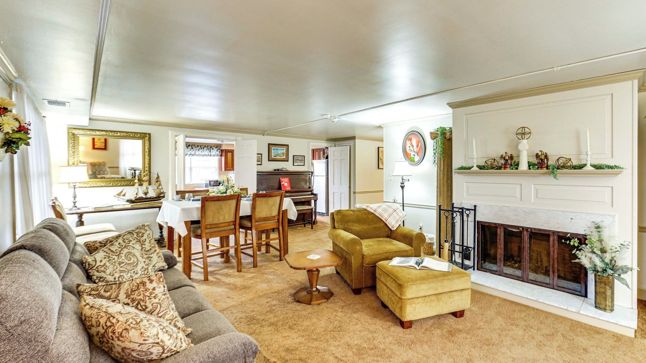 Photo of Bedroom in Elizabeth