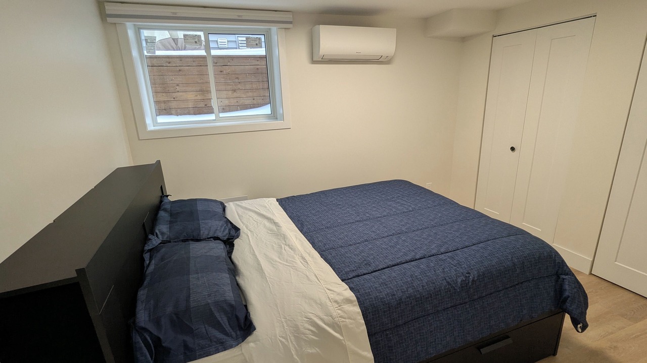 Photo of Bedroom in Ottawa Division