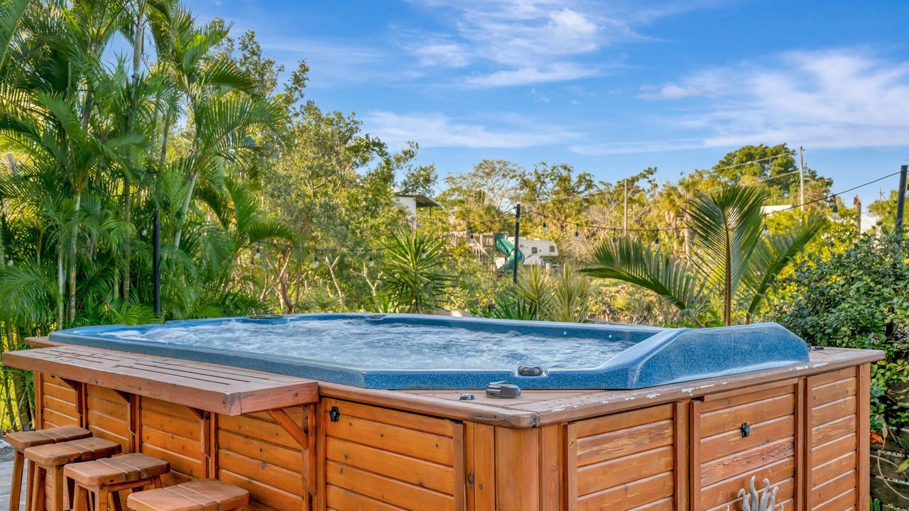 Photo of Others in Palmetto