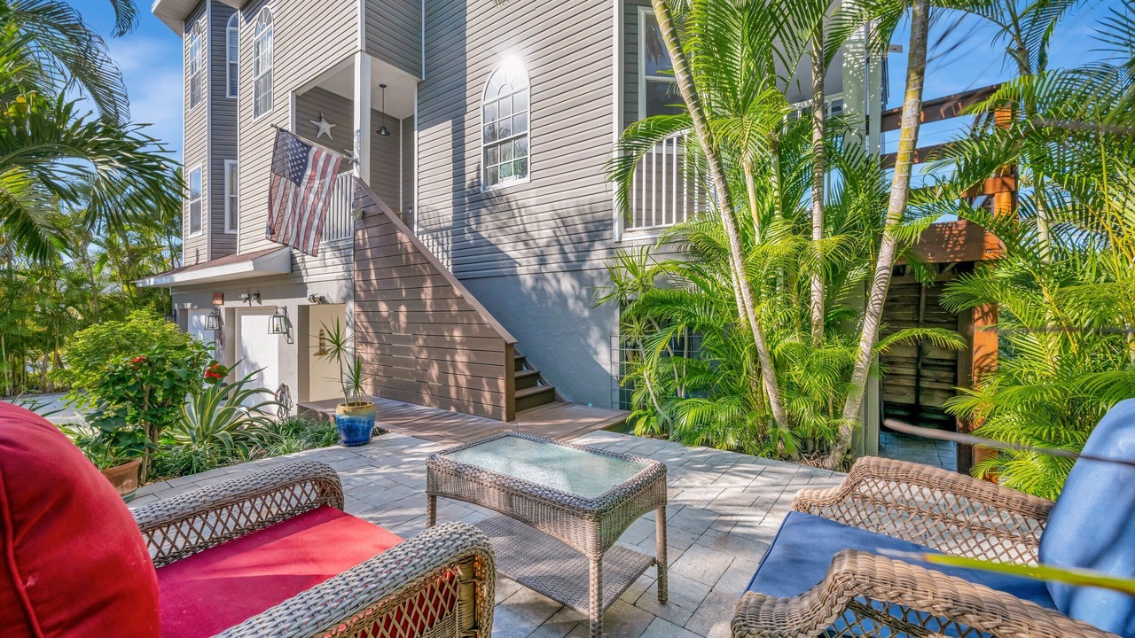 Photo of Others in Palmetto