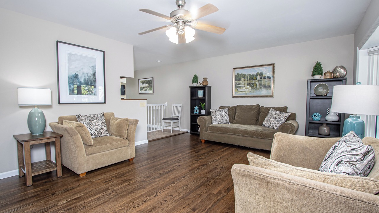 Photo of Livingroom in Fenton