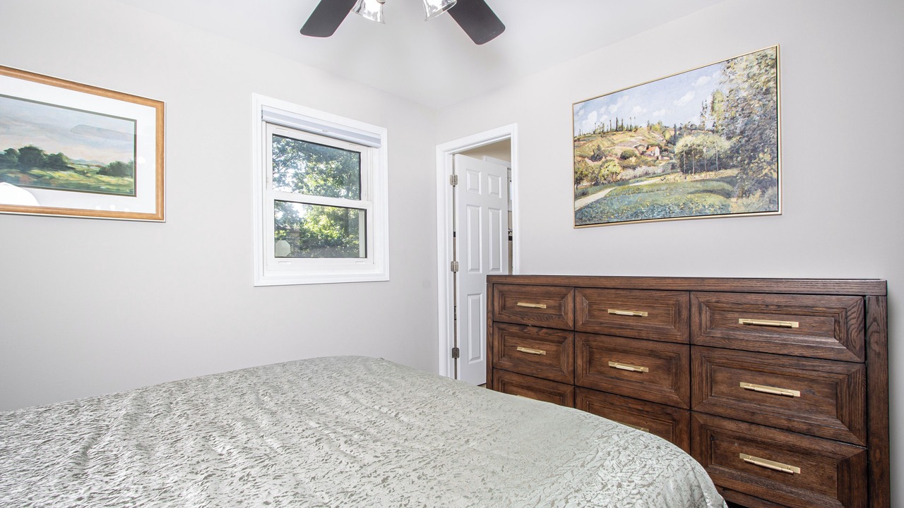 Photo of Bedroom in Fenton