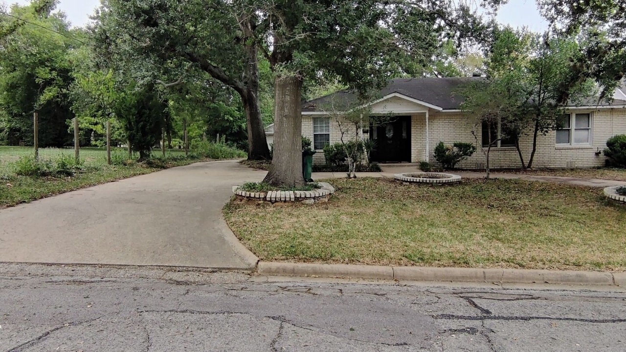 Photo of Outdoor in Brenham