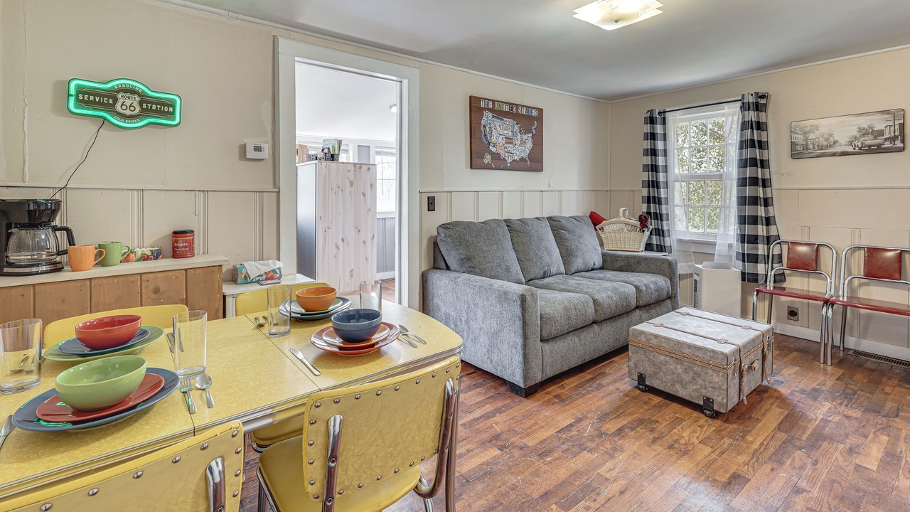 Photo of Livingroom in Rockaway Beach