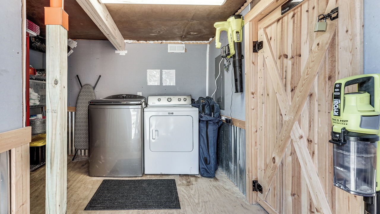 Photo of Bedroom in Rockaway Beach