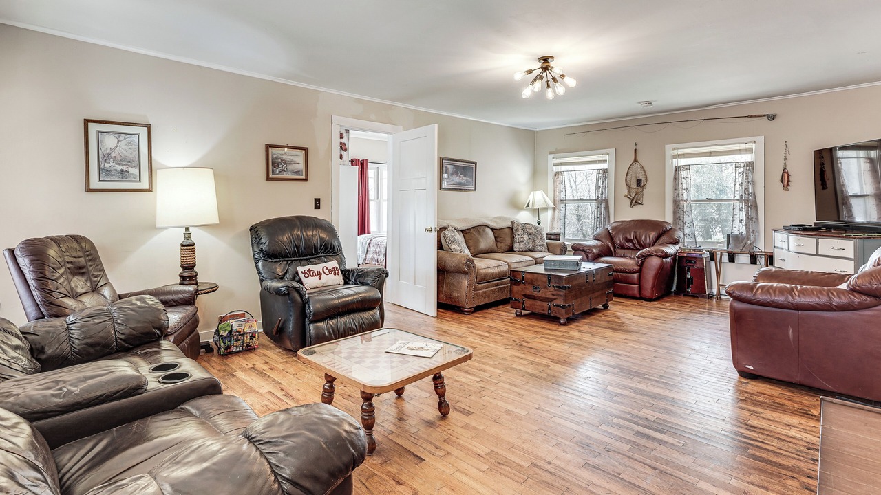 Photo of Livingroom in Rockaway Beach