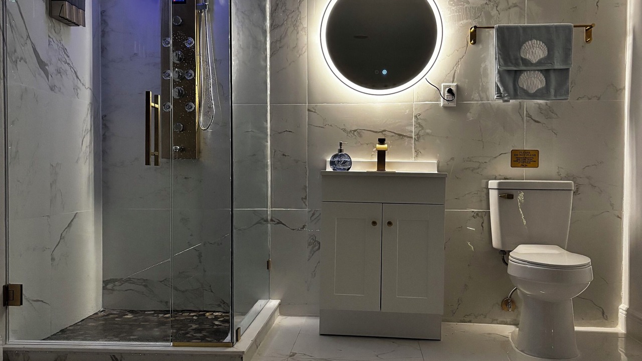 Photo of Bathroom in Fort King District