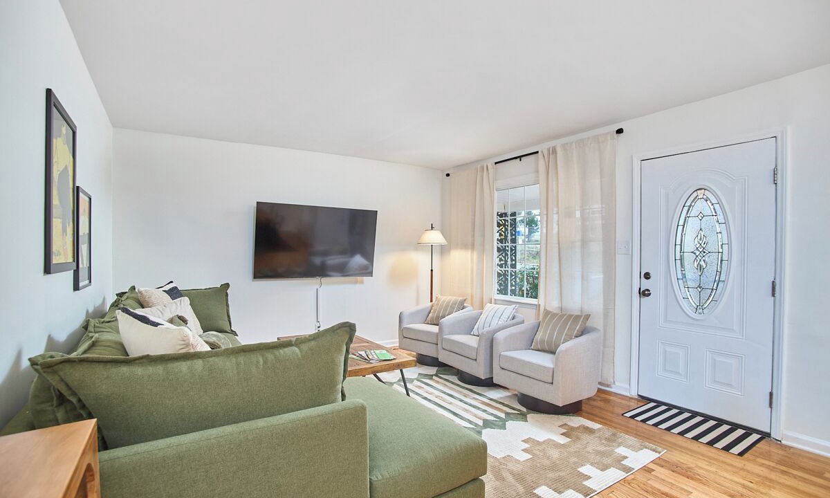 Photo of Livingroom in Carrboro