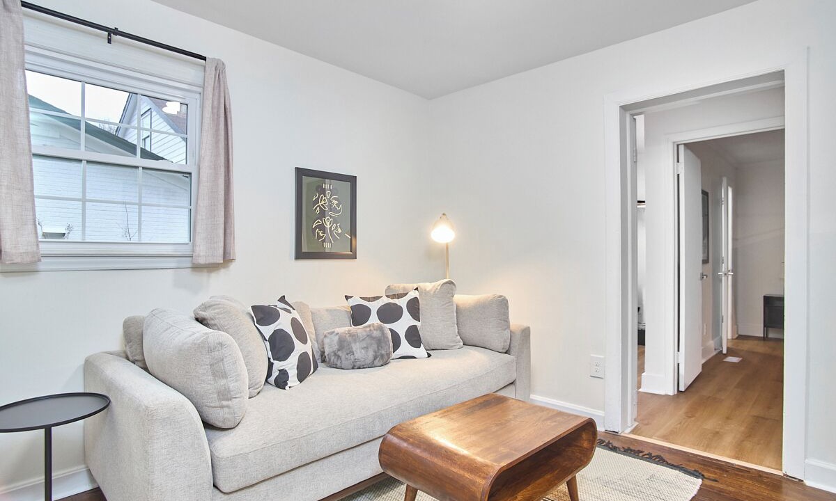 Photo of Livingroom in Carrboro