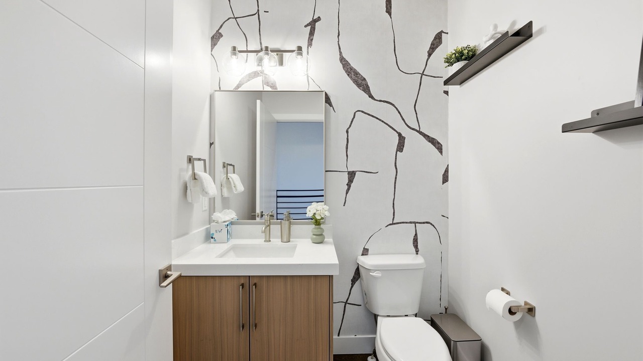 Photo of Bathroom in Hideout