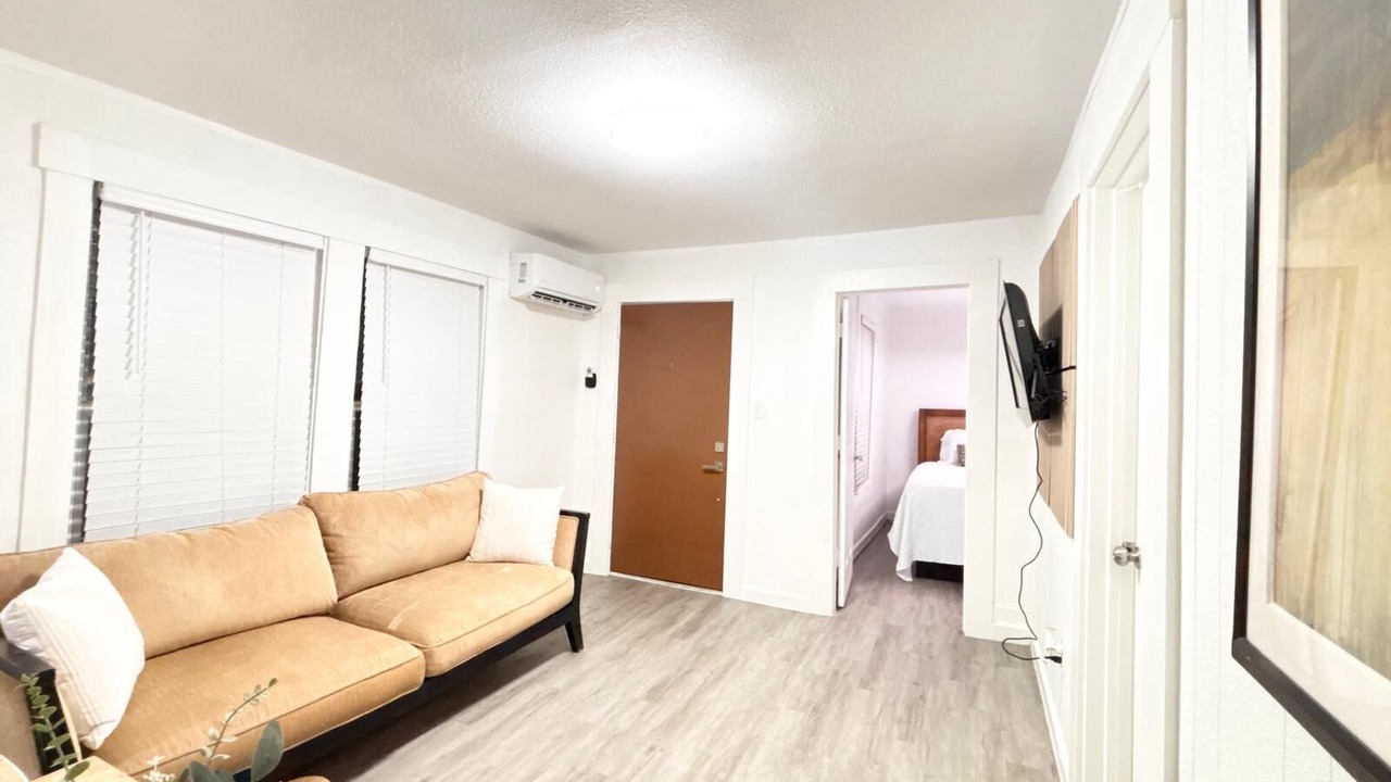 Photo of Livingroom in Greater East End