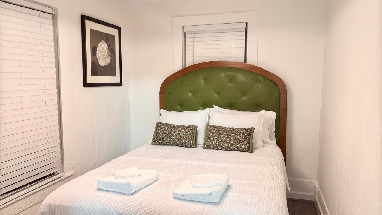 Photo of Bedroom in Greater East End