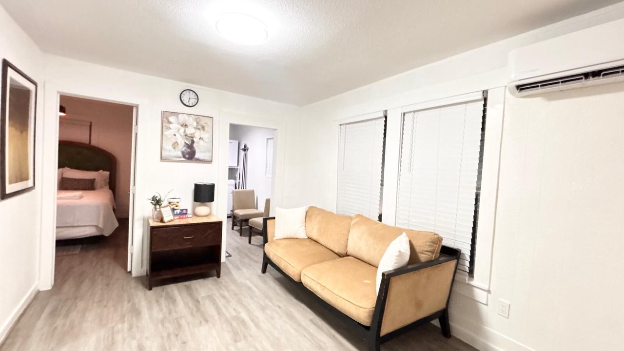 Photo of Livingroom in Greater East End