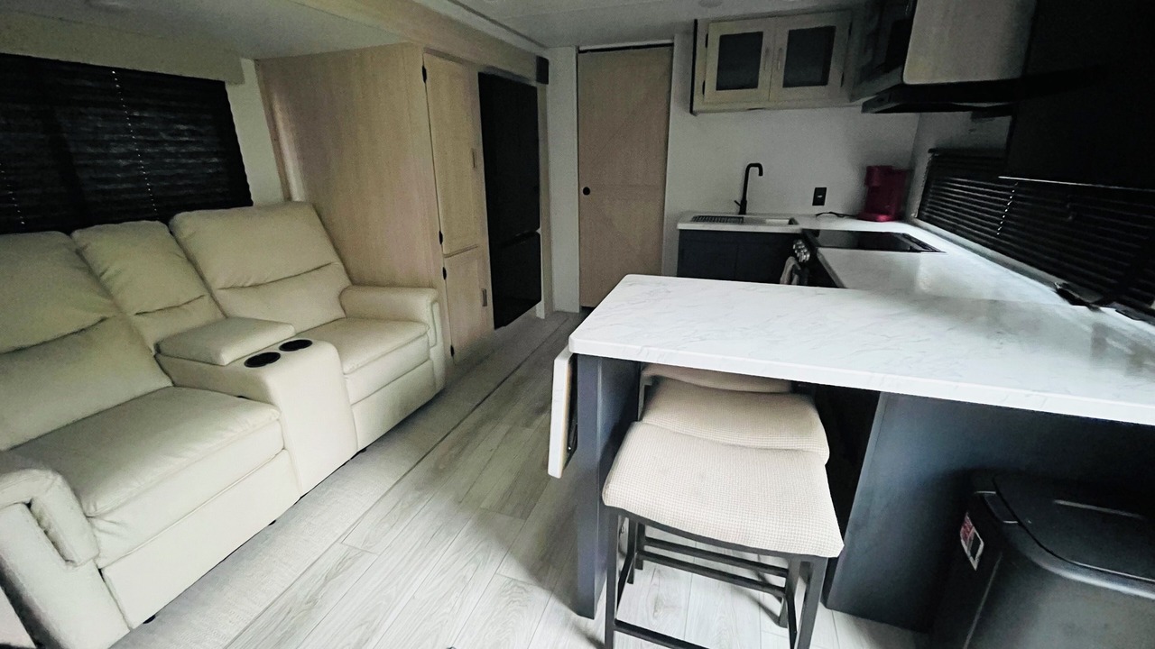 Photo of Livingroom in Crockett