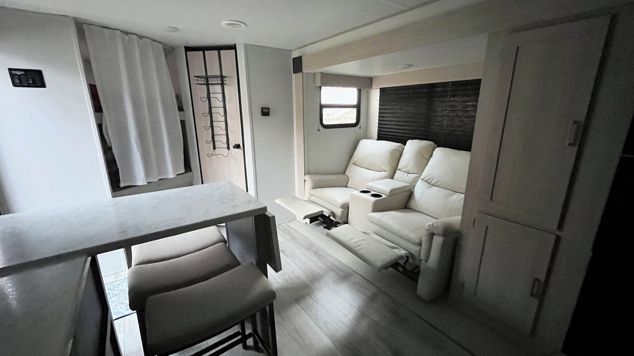 Photo of Livingroom in Crockett