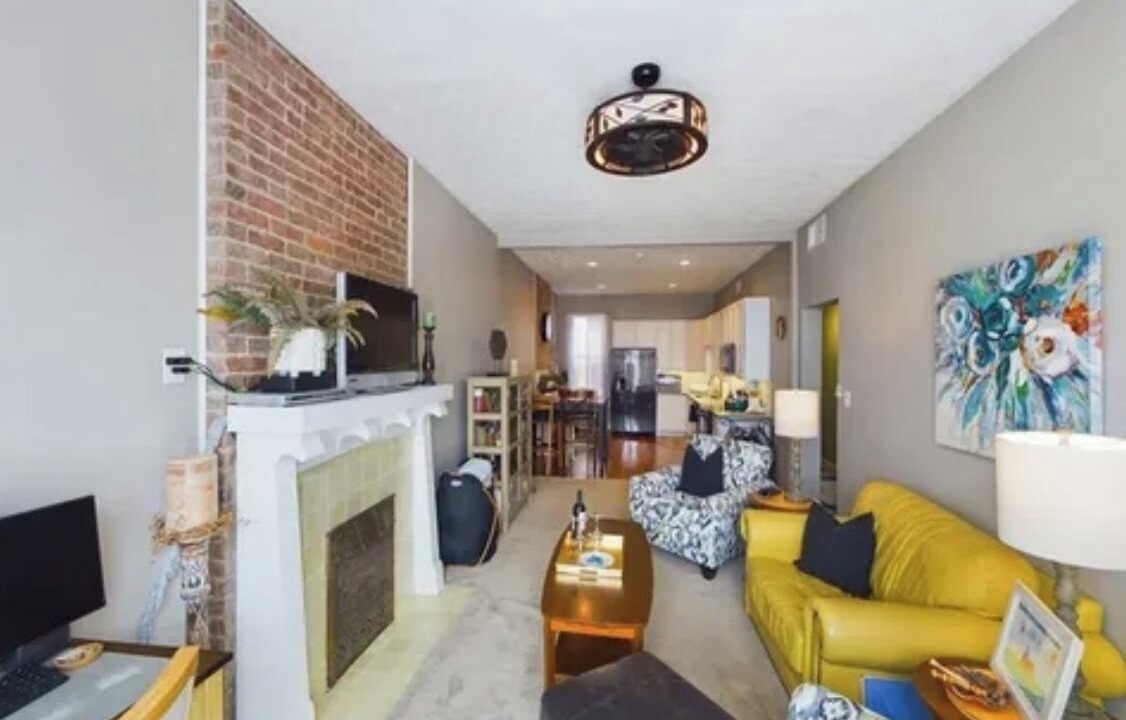 Photo of Livingroom in Wheeling