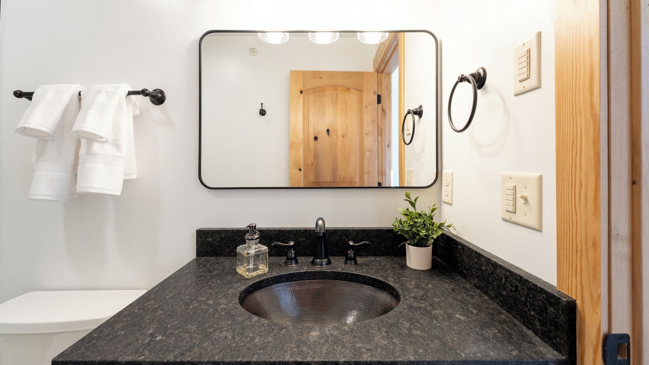 Photo of Bathroom in Agpar