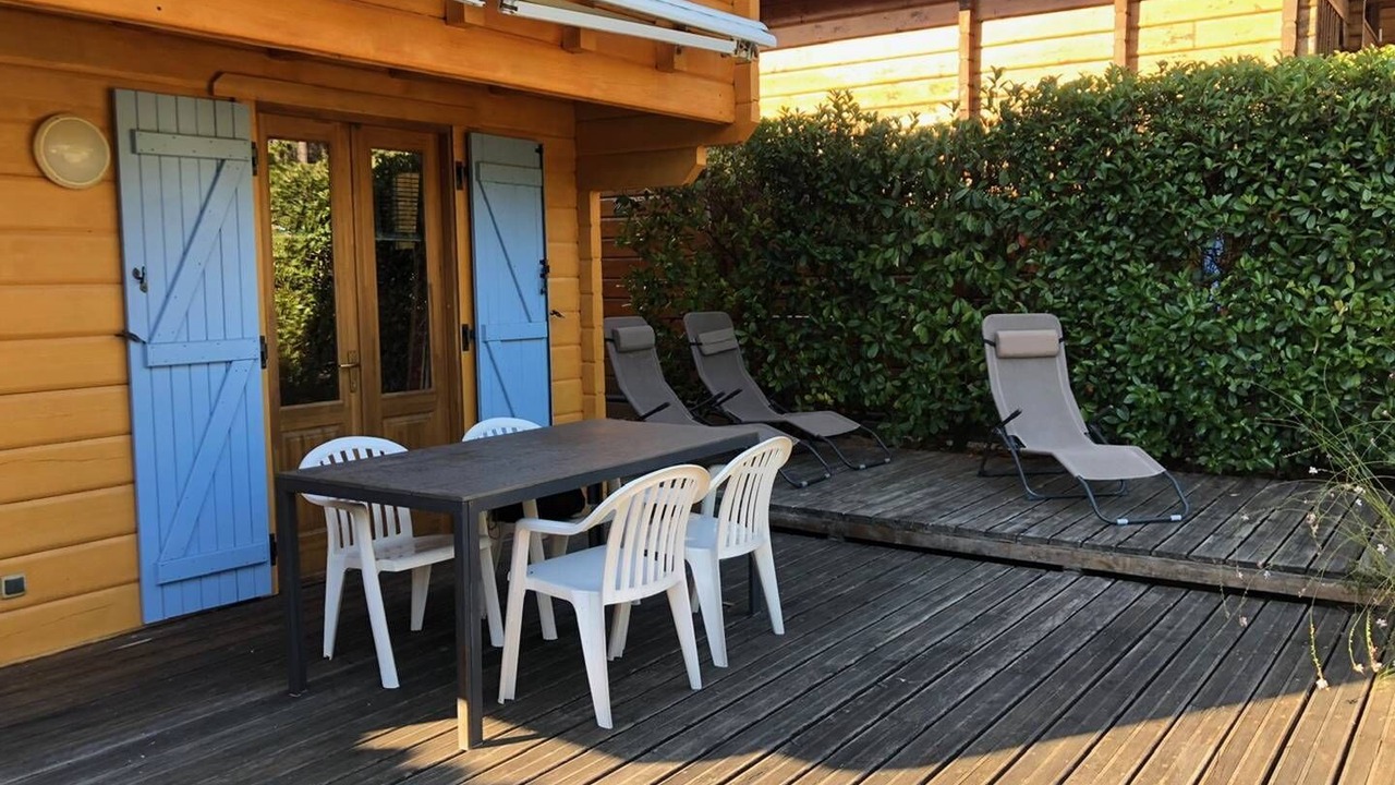 Photo of Outdoor in Bias