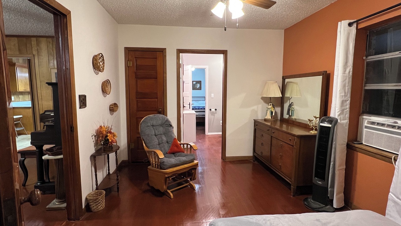 Photo of Bedroom in Kiowa County