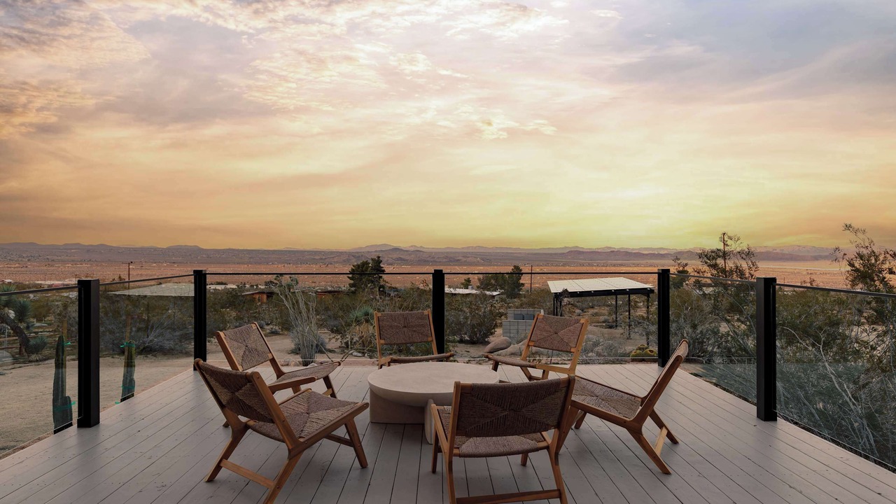 Photo of Patio Balcony in Panorama Heights