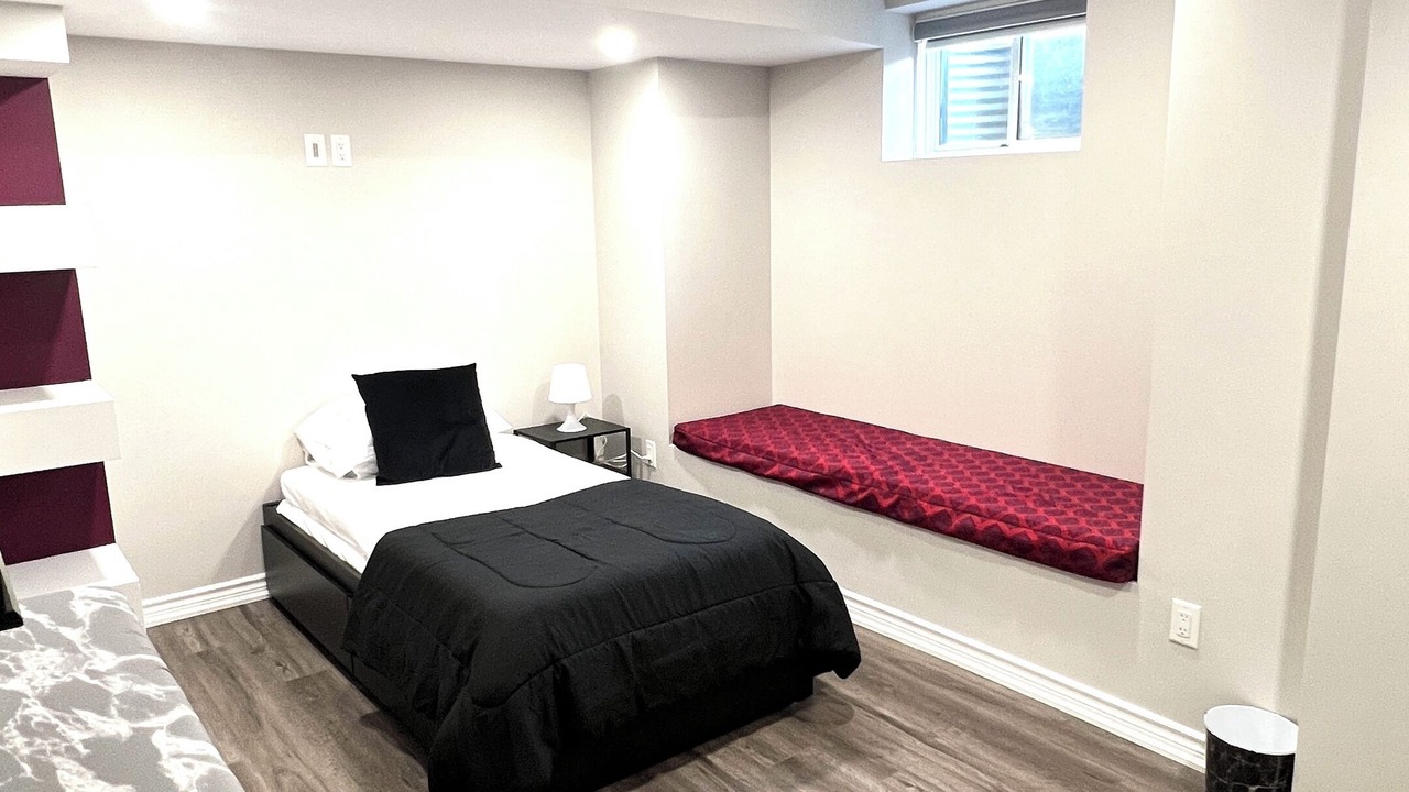 Photo of Bedroom in Halton Regional Municipality
